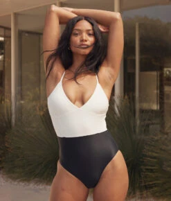 The Long Torso Wave - Sea Urchin & White Sand 7 The Long Torso Wave - Sea Urchin & White Sand -Summer Salt Swim Store 1 ModelFront b0011531 ee84 4fff 8257 76ea6d005352