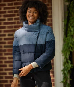 The Colorblock Eco Puffer Jacket - Midnight & Slate -Summer Salt Swim Store 1 ModelFront cc2cf9f6 7d3f 4d41 a903 8924038d051e