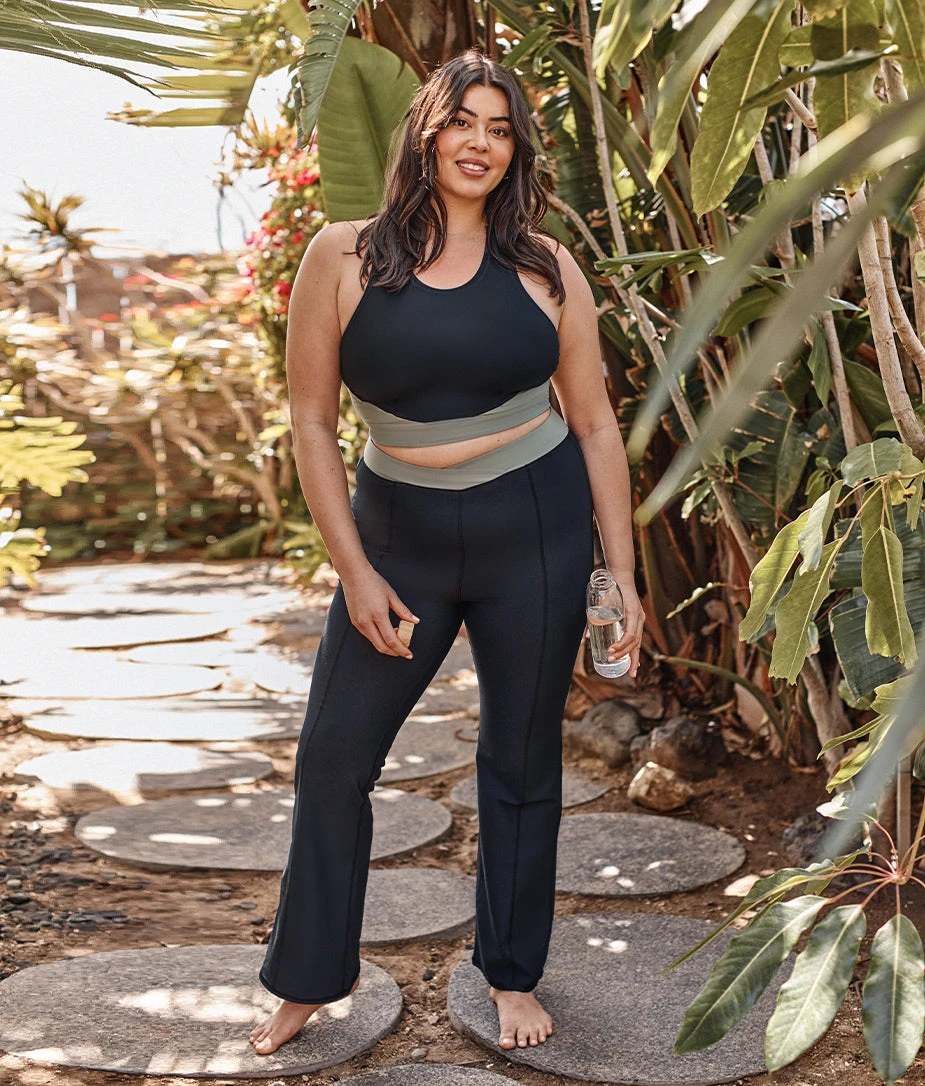 The Cross-Waist Straight-Leg Leggings - Sea Urchin & Agave 1 The Cross-Waist Straight-Leg Leggings - Sea Urchin & Agave