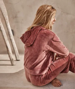 The Plush Velour Hoodie - Rosewood -Summer Salt Swim Store 4 ModelDetail dcd34698 fa55 4c59 8fd5 2538526d859a