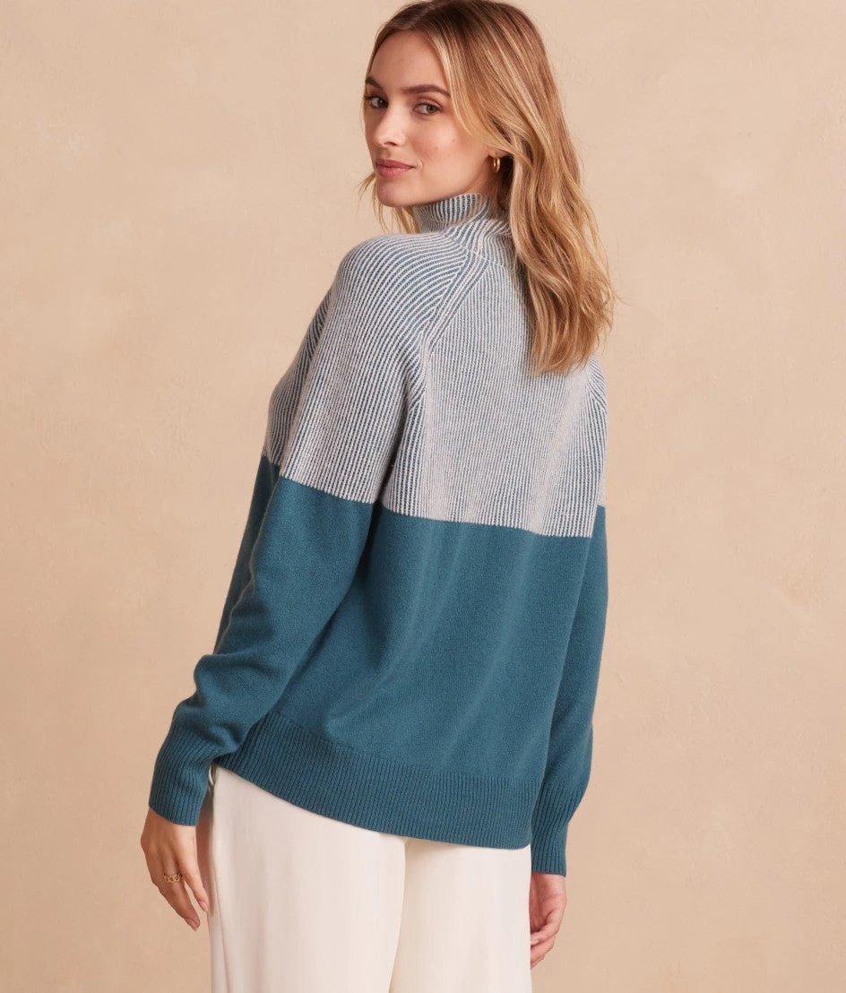 The Luxe Cashmere Blend Two-Tone Sweater - Venetian 2 The Luxe Cashmere Blend Two-Tone Sweater - Venetian - Image 2