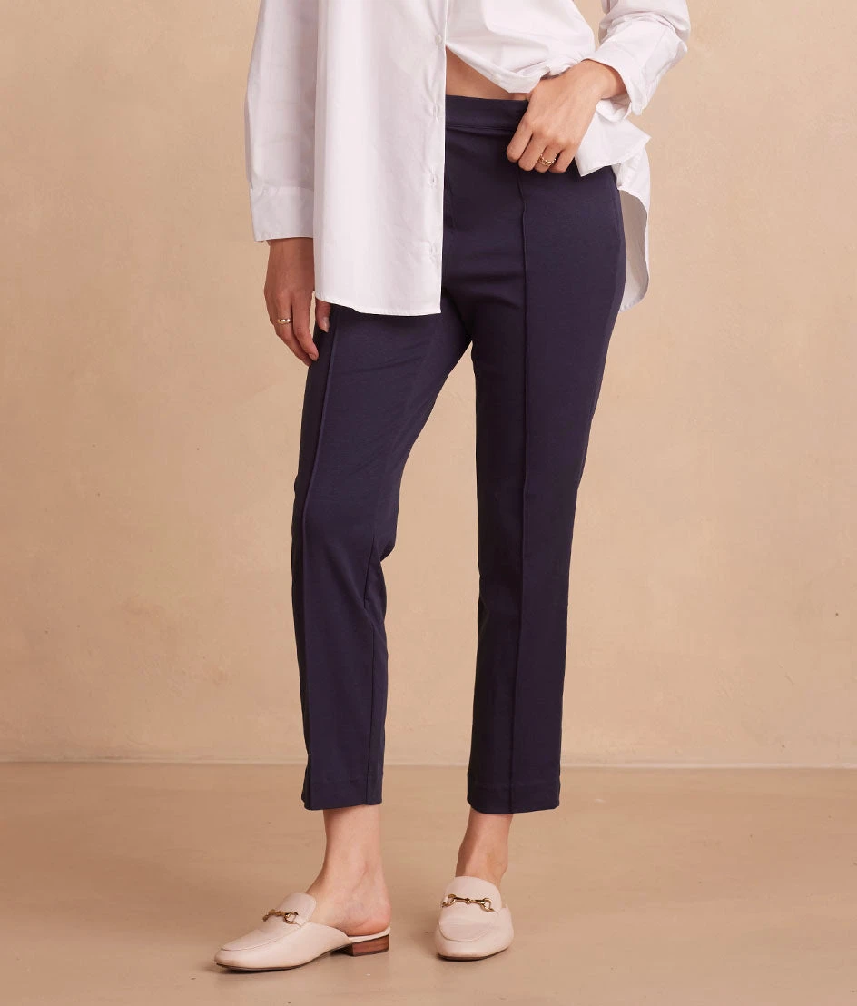 The Everyday Seamed Legging Pant - Midnight 3 The Everyday Seamed Legging Pant - Midnight - Image 3