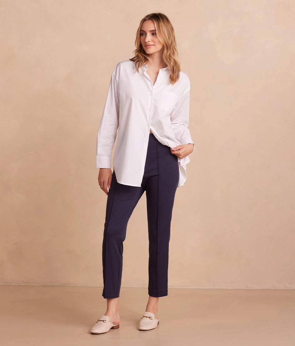 The Everyday Seamed Legging Pant - Midnight 5 The Everyday Seamed Legging Pant - Midnight - Image 5