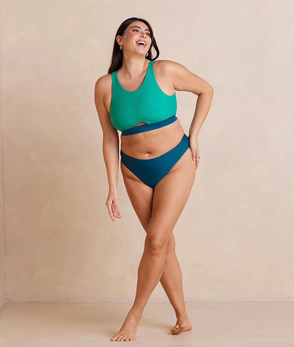 The High Leg Mid Rise Bikini Bottom - Seaweed 3 The High Leg Mid Rise Bikini Bottom - Seaweed - Image 3