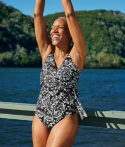 The High Leg High Rise Bottom - Batik In Sea Urchin & White Sand 11 The High Leg High Rise Bottom - Batik In Sea Urchin & White Sand -Summer Salt Swim Store PWTankiniBatikinSeaUrchin WhiteSandLifestyle3