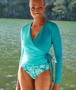 The Perfect Wrap Long Sleeve Cover-Up - Seafoam & Harbor -Summer Salt Swim Store PerfectWrapLongSleeveCover UpSeaFoam HarborLifestyle
