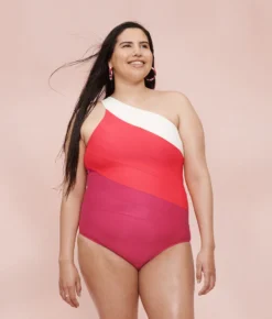 The Long Torso Sidestroke - Spritz & Summer Berry & White Sand -Summer Salt Swim Store ssstrawberrybeachbabes1 ModelFront adf0eebb 5761 46d1 9399 52b9872a6e98